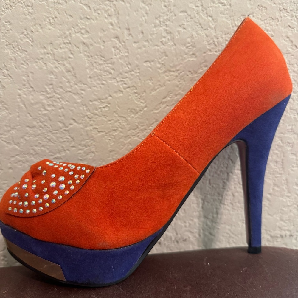 NEW Bertinni Platform Suede Stiletto Heels - Picture 4 of 16